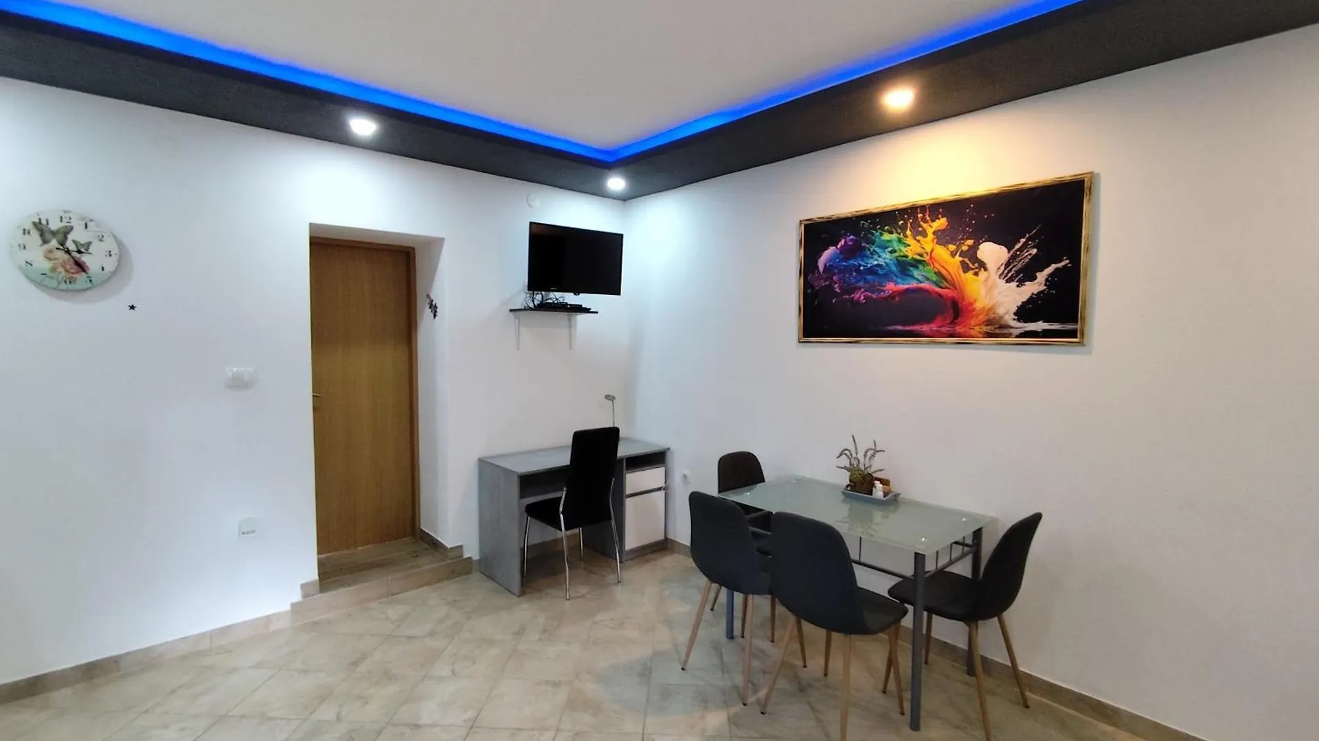Family Friendly Apartments With A Swimming Pool Sveti Martin, Central Istria - Sredisnja Istra - 23295 لابين